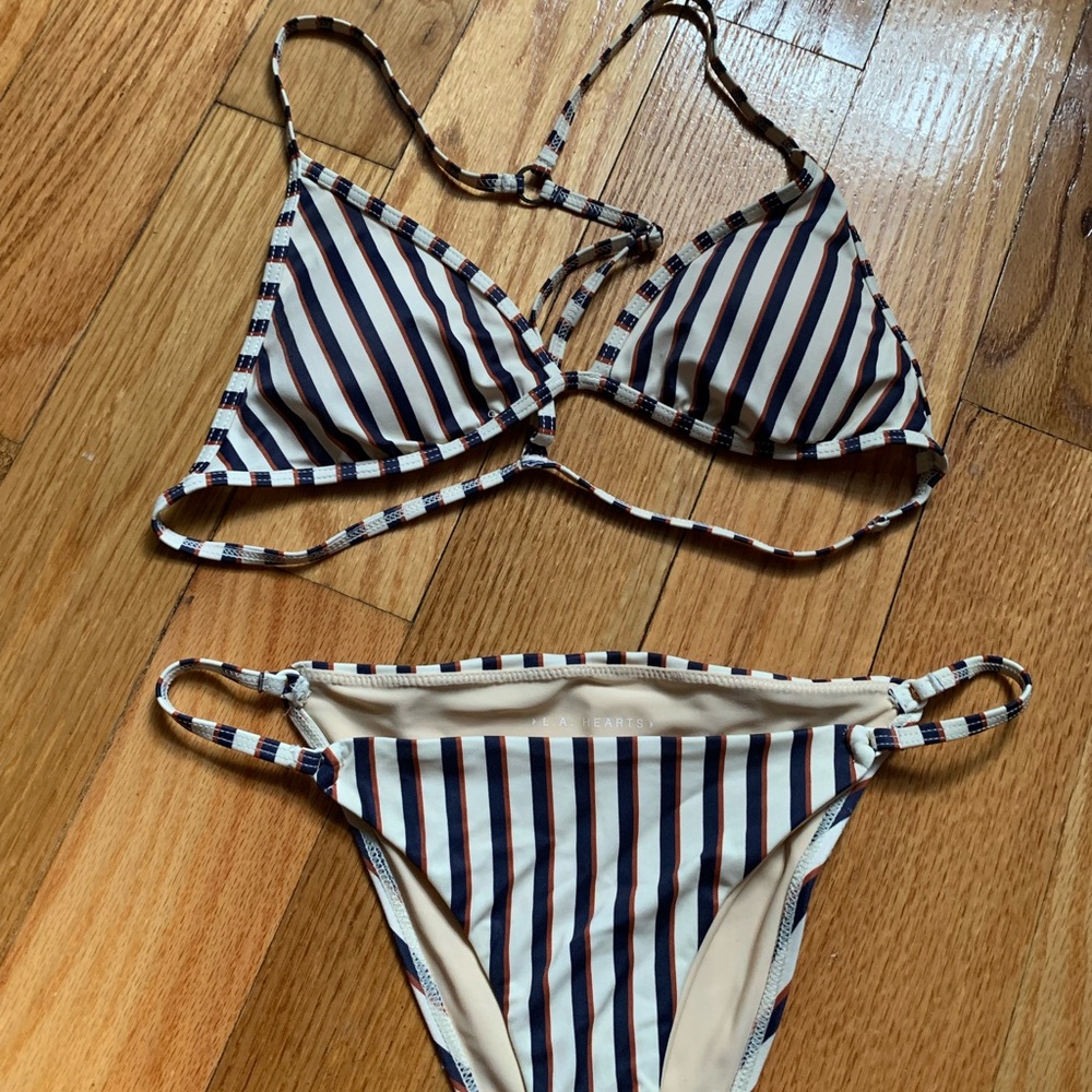 Pacsun Stripped Triangle String Bikini Set - Picture 2 of 10